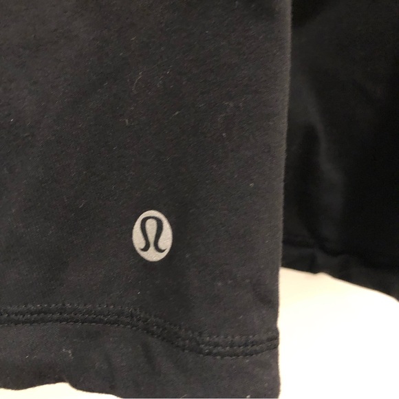 Lululemon black tank top. Size 4. - Picture 5 of 6
